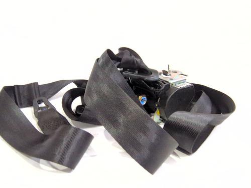 front-right-seatbelt-renault-captur-i-j5_-h5_-2013-30832149 main image