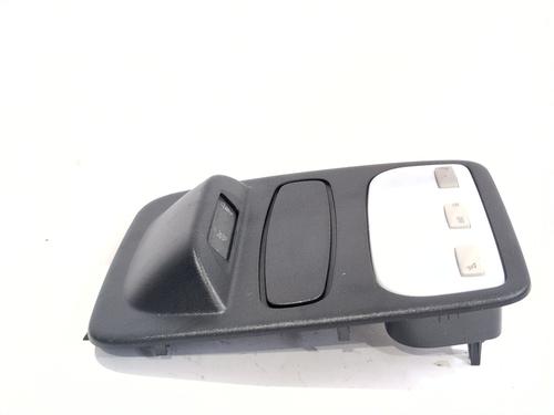 Used Interior roof light Interior roof light RENAULT CAPTUR II (HF_) TCe 100 (HFMT) (101 hp) 36140460 36140460
