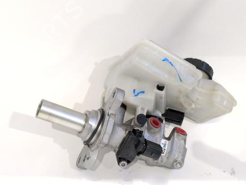 Brake master cylinder SEAT ATECA (KH7, KHP) 1.0 TSI | BP39246800M77 - Image 2