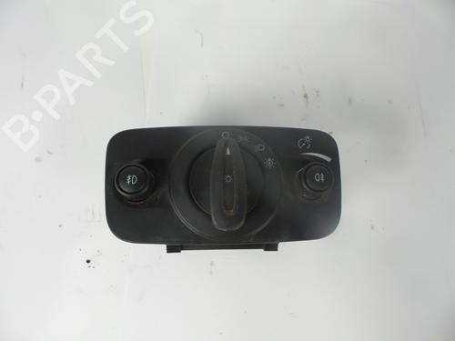 Used Headlight switch FORD KUGA I 2.0 TDCi (136 hp) 31753876