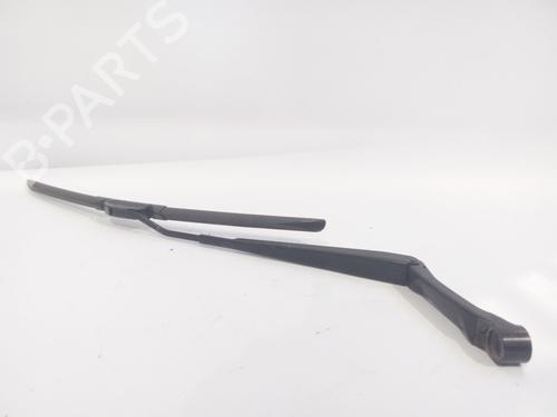Used Front windshield wiper arm TOYOTA LAND CRUISER 90 (_J9_) 3.0 D-4D 4WD (KDJ90_, KDJ95_, KDJ90W, KDJ95W) (163 hp) 18336136