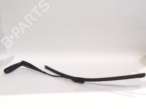 Used Front windshield wiper arm Front windshield wiper arm DACIA DUSTER (HM_) 1.5 dCi 115 (HMAD) (116 hp) 36218590 36218590