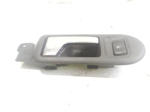 Used Front right interior door handle VW GOLF IV (1J1) 1.4 16V (75 hp) 17913421