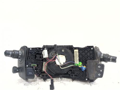 Used Switch Switch RENAULT SCÉNIC II (JM0/1_) 1.9 dCi (JM14) (131 hp) 39240633 39240633