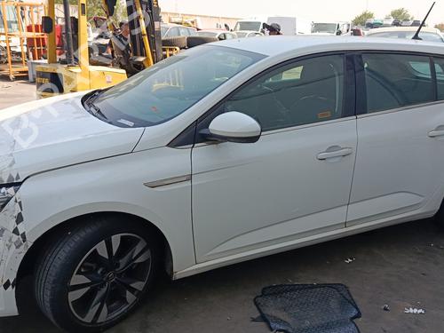 Peças RENAULT MEGANE IV Saloon 4865635