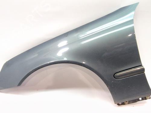 Used Left front fenders MERCEDES-BENZ C-CLASS (W203) [2000-2007]  30157656