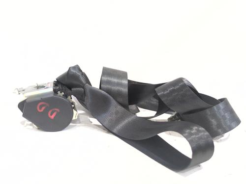 front-right-seatbelt-dacia-lodgy-js_-2012-37239710 main image