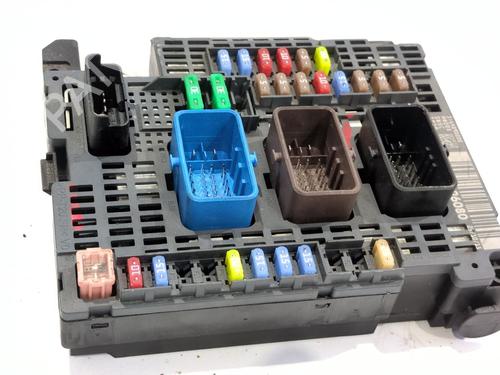 Used Fuse box CITROËN C4 II (NC_) 1.6 BlueHDi 100 (99 hp) 28808561