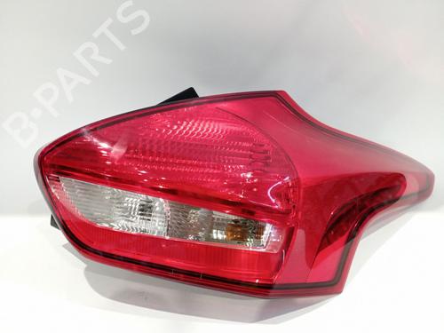 Used Right taillight FORD FOCUS III 1.0 EcoBoost (125 hp) 17822985