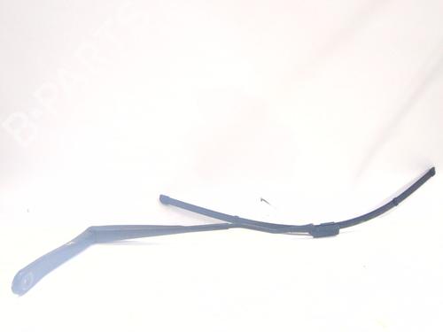 front-windshield-wiper-arm-mitsubishi-colt-vii-hatchback-vb_-2023-31958549 main image