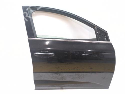 right-front-door-renault-megane-iv-hatchback-b9amn_-2015-33735602 main image