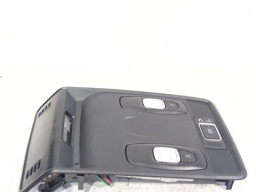 Plafonier Plafonier RENAULT CAPTUR II (HF_) TCe 140 (HFN0) (140 hp) 35721188 35721188