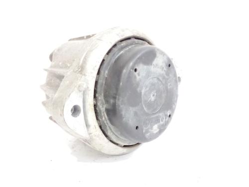 Used Engine mount BMW 1 (E81) 116 d (116 hp) 17821618