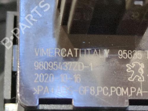 Headlight adjuster motor PEUGEOT 2008 II (UD_, US_, UY_, UJ_, UR_, UC_) 1.2 PureTech 130 (USHNS, URHNS) | BP30573169E19 