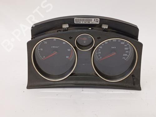 Used Instrument cluster OPEL ASTRA H (A04) [2004-2014]  21131292