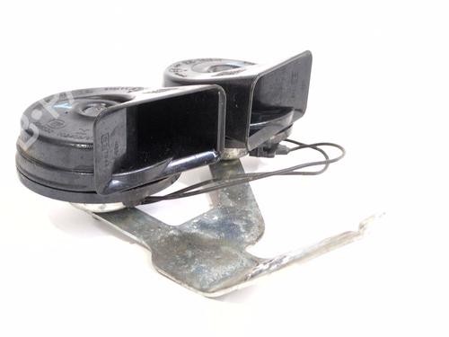 Used Horn RENAULT CAPTUR I (J5_, H5_) 0.9 TCe 90 (90 hp) 30935348