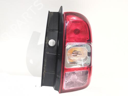 Feu arrière droit DACIA DUSTER (HS_) 1.5 dCi 4x4 (109 hp) 32001646