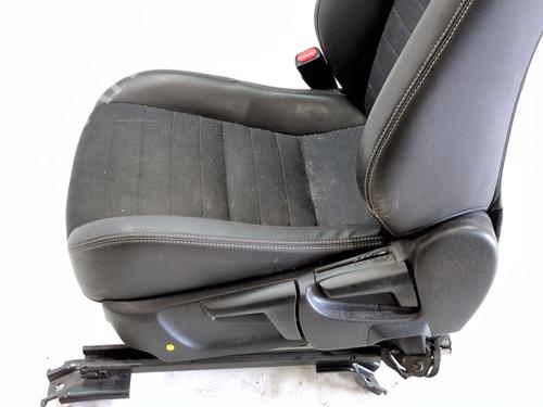 Left front seat LEXUS IS III (_E3_) 300h (AVE30_, AVE30R) | BP30176985C15