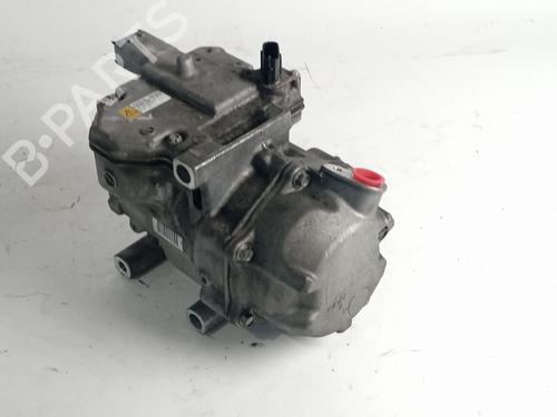 Used AC compressor TOYOTA YARIS (_P13_) 1.5 Hybrid (NHP130_, NHP130) (101 hp) 17817236
