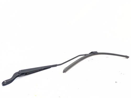 Used Front windshield wiper arm Front windshield wiper arm RENAULT CAPTUR II (HF_) TCe 140 (HFN0) (140 hp) 34695413 34695413