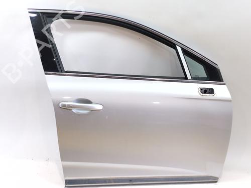 right-front-door-renault-clio-v-b7_-2019-39135032 main image