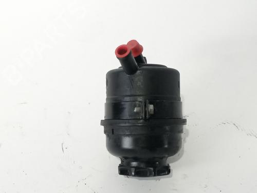 Used Power steering reservoir BMW X1 (E84) sDrive 18 d (143 hp) 17818647