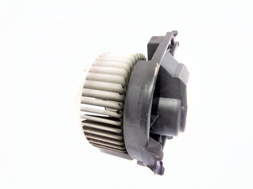 Used Heater blower motor JEEP CHEROKEE (KL) 2.0 CRD (140 hp) 28380949