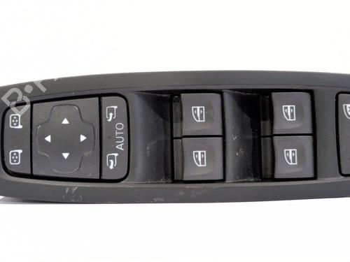 Used Left front window switch Left front window switch RENAULT MEGANE IV Hatchback (B9A/M/N_) 1.3 TCe 140 (B9NB) (140 hp) 33942754 33942754