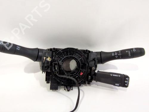 Used Switch RENAULT CLIO V (B7_) 1.5 Blue dCi 100 (B7AD) (101 hp) 27341652