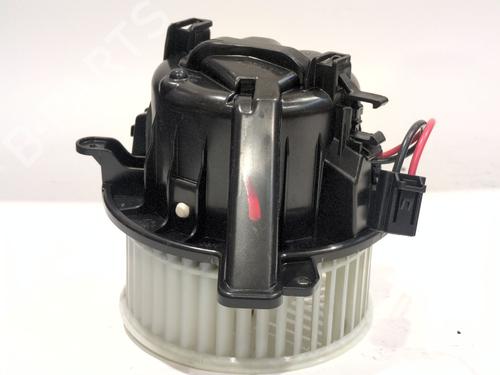 Heater blower motor SEAT IBIZA V (KJ1, KJG) 1.0 TSI | BP30158221M62