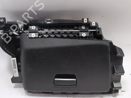 Used Glove box BMW 1 (E87) 120 d (177 hp) 30702190