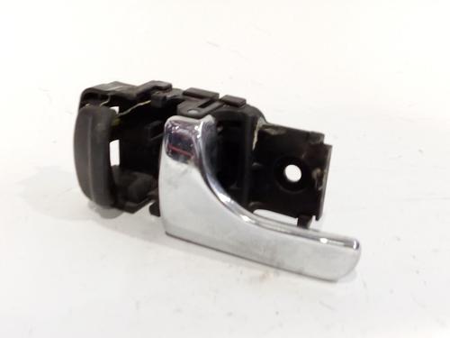Used Front left interior door handle NISSAN TERRANO II (R20) 3.0 Di 4WD (154 hp) 17820505