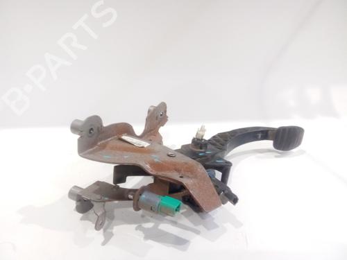 Used Clutch pedal RENAULT SCÉNIC III (JZ0/1_) 1.5 dCi (110 hp) 22316293