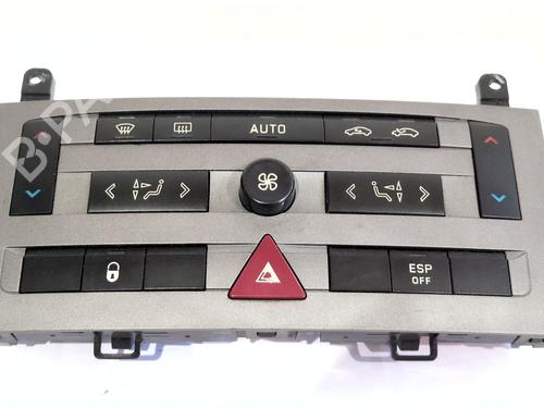 Used Climate control Climate control 38286108 38286108