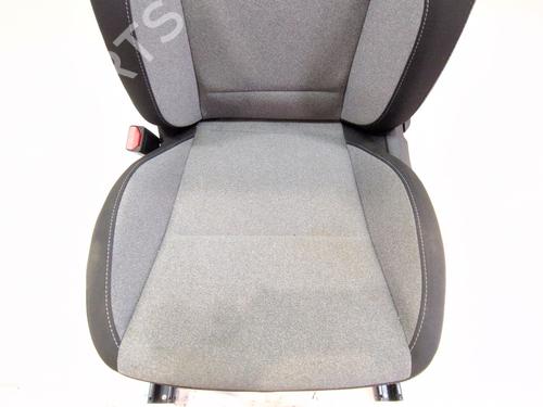 Left front seat RENAULT CLIO V (B7_) 1.5 Blue dCi 100 (B7AD) | BP30157684C15 