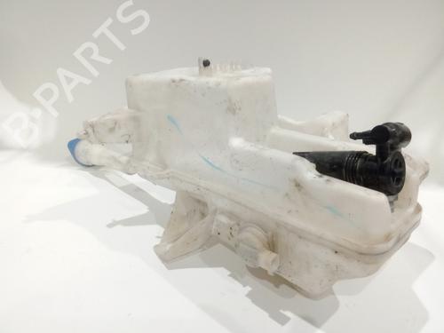 Used Windscreen washer tank VOLVO V40 Hatchback (525) D2 (120 hp) 22421024