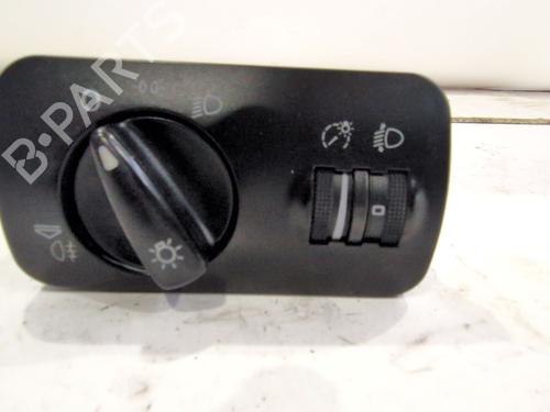 Used Headlight switch SEAT CORDOBA Vario (6K5) [1996-2002]  25850260