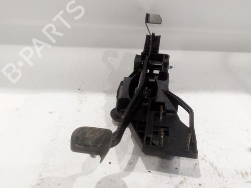 Break pedal PEUGEOT 3008 II SUV (MC_, MR_, MJ_, M4_) 1.2 THP/ PureTech 130 (MRHNSM, MRHNSU, MRHNSJ, MRHNYW,... | BP23389168I19