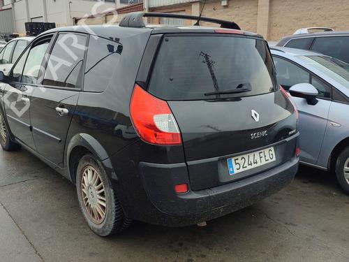 Brugte RENAULT GRAND SCÉNIC II (JM0/1_) 1.9 dCi (JM14) (131 hp) 4421011