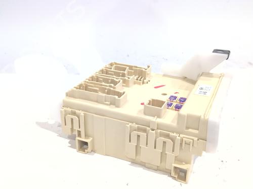 Used Fuse box TOYOTA RAV 4 IV (_A4_) 2.0 4WD (ZSA44_) (151 hp) 31157726