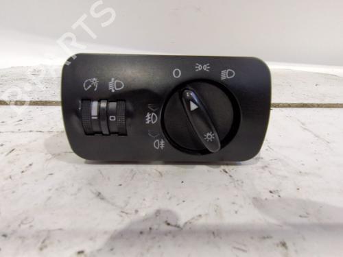 Used Headlight switch SEAT LEON (1M1) 1.9 TDI (110 hp) 26132449