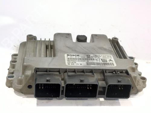Computer motormanagement CITROËN C4 Grand Picasso I (UA_) 1.6 HDi (109 hp) 29249038
