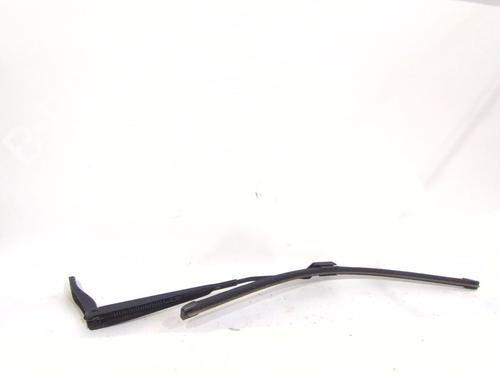 Used Front windshield wiper arm Front windshield wiper arm 32414697 32414697