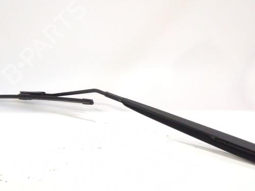 Used Front windshield wiper arm RENAULT MEGANE III Hatchback (BZ0/1_, B3_) 1.5 dCi (BZ09, BZ0D, BZ1W, BZ29, BZ14) (110 hp) 28003618