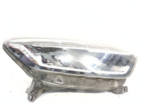 Used Right headlight RENAULT CAPTUR I (J5_, H5_) 1.2 TCe 120 (118 hp) 30203558