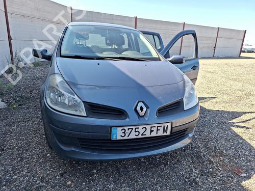 Used Alternator RENAULT CLIO III (BR0/1, CR0/1) 1.4 16V (98 hp) 18728765