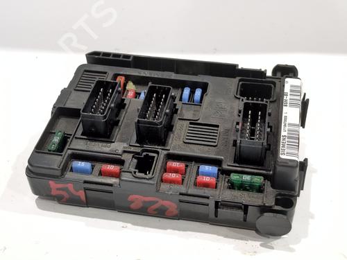 Used Fuse box CITROËN XSARA PICASSO (N68) 1.6 HDi (109 hp) 30573103