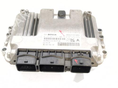 Used Engine control unit (ECU) PEUGEOT 5008 (0U_, 0E_) [2009-2017]  32163776