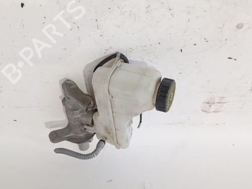 Brake master cylinder RENAULT MEGANE IV Hatchback (B9A/M/N_) 1.2 TCe 130 (B9MR) | BP18084832M77 