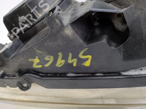 Right headlight PEUGEOT 307 (3A/C) 2.0 HDi 90 | BP30355010C29 